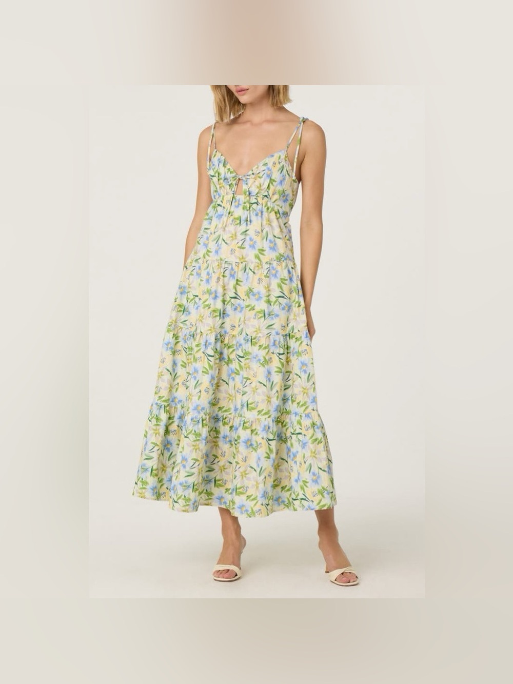 ASTR The Label Tie Strap Tiered‎ Maxi Dress Size Medium Cream Blue Floral